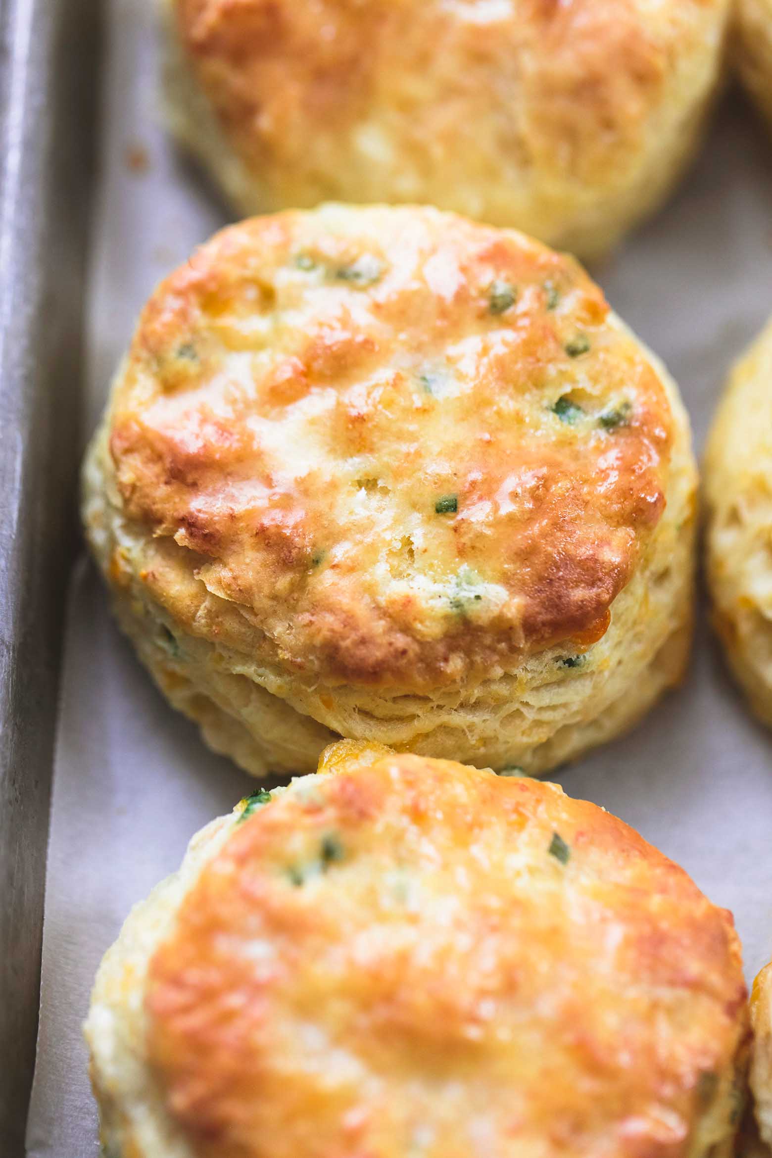 flaky-buttermilk-biscuits-two-ways-3